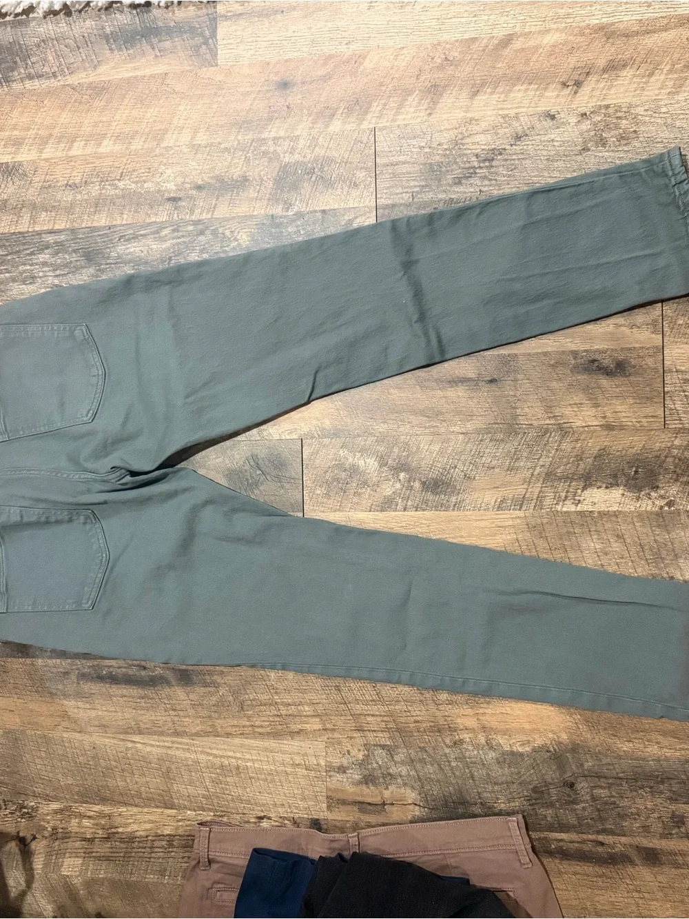 Slim Straight Men's Jeans in Olive Green